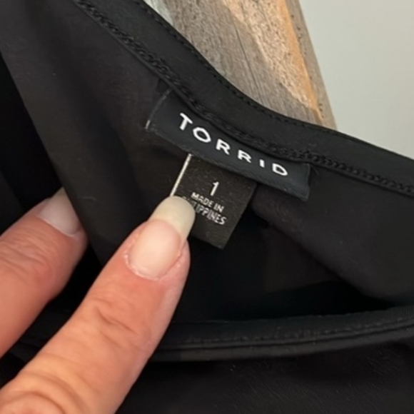Torrid One-Shoulder Top - Picture 3 of 5